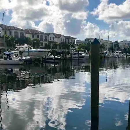 Efficiency 3 On Water Las Olas Beach And Free Kayaks Fort Lauderdale Exterior photo